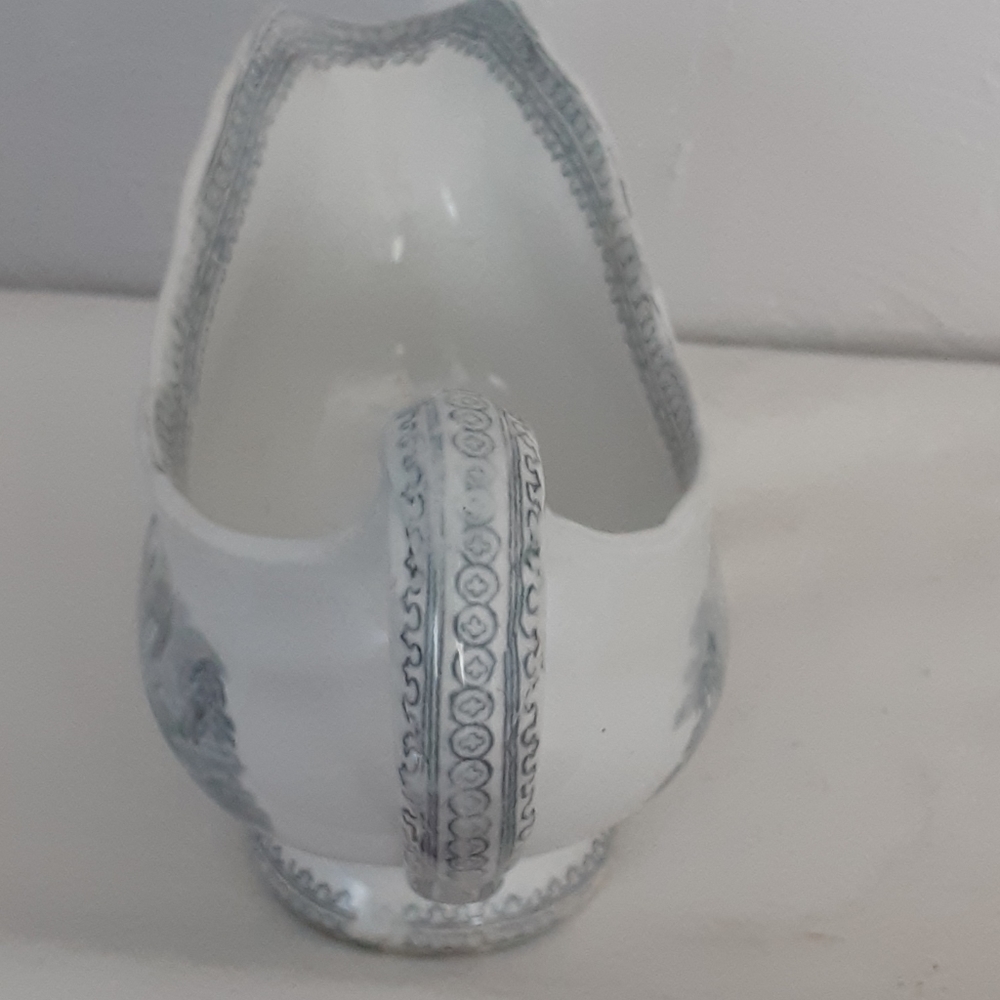 Unique vintage blue pattern gravy bo… - Picture 4 of 8